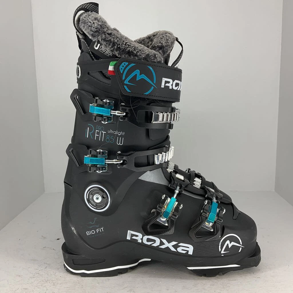 2022 Roxa Women's RFit 85 Ski Boots 1 2022 Roxa Women's RFit 85 Ski Boots